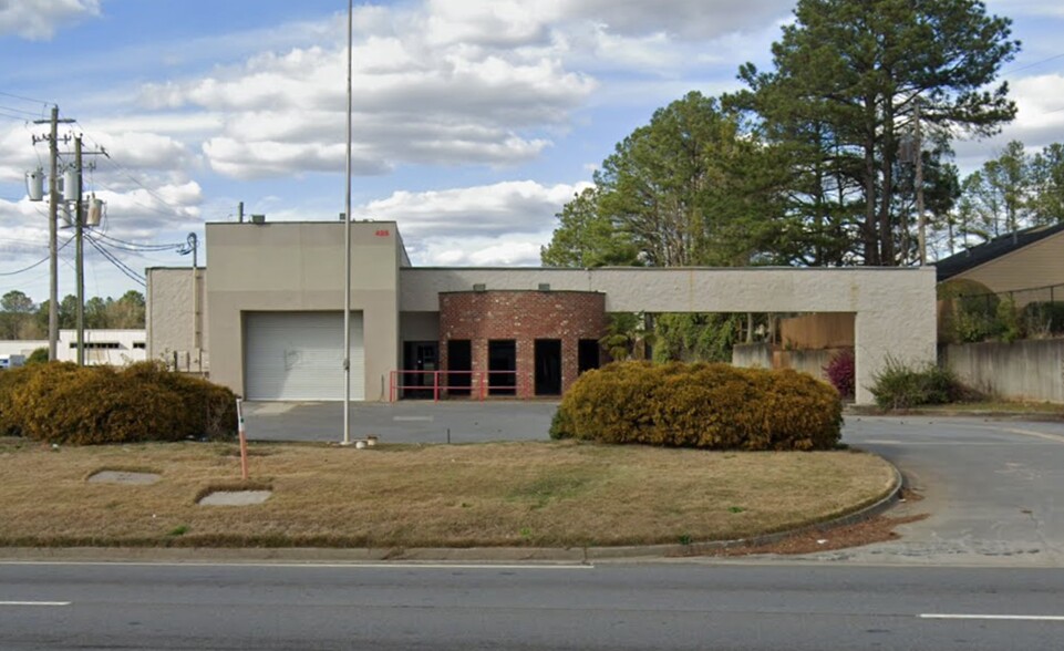 Primary Photo Of 425 W Pike St, Lawrenceville Service Station For Lease