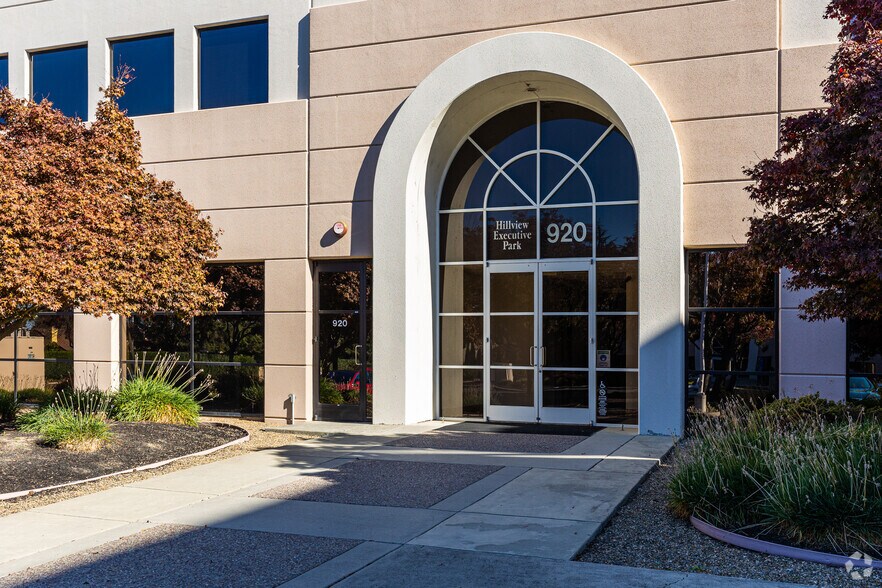 More Photos Of 920 Hillview Ct, Milpitas Office For Lease
