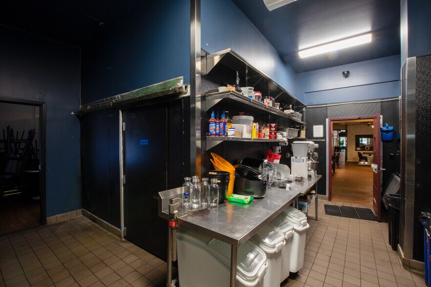 More Photos Of 1312 S Wabash Ave, Chicago Apartments For Lease
