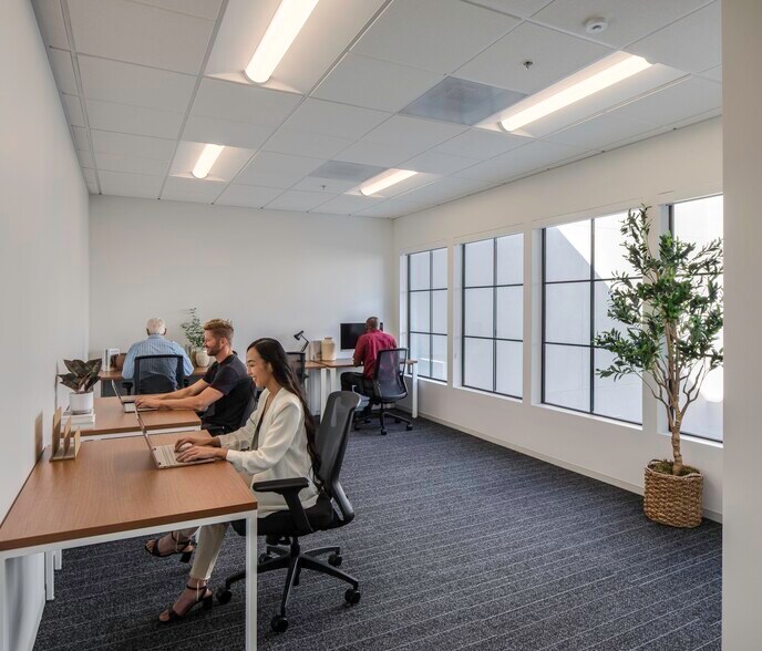 More Photos Of 191 N Orange St, Orange Coworking Space