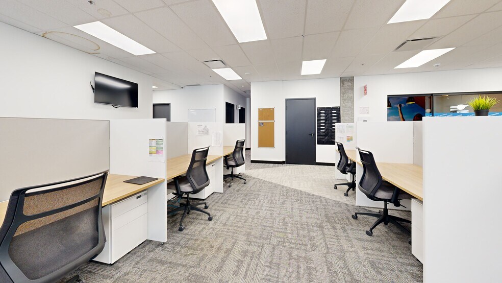 More Photos Of 2150 Rue Sainte-Catherine E, Montréal Apartments For Lease