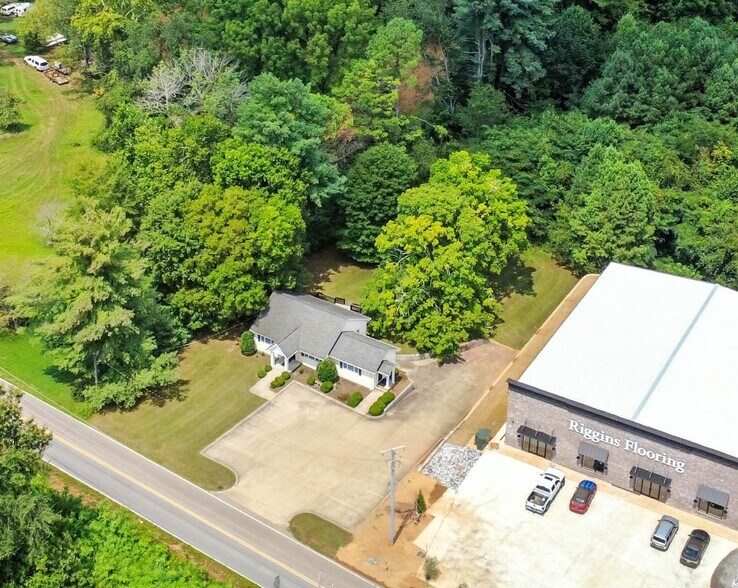 More Photos Of 451 Rossview Rd, Clarksville Office For Sale