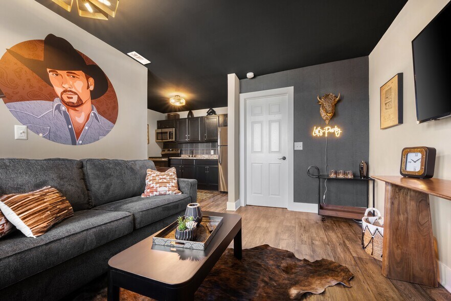 Primary Photo Of 1044-1046 Jefferson St, Nashville Apartments For Sale