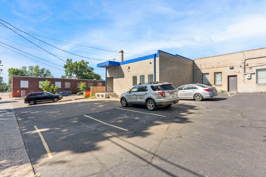 More Photos Of 4251 Nicollet Ave, Minneapolis Storefront Retail Office For Sale