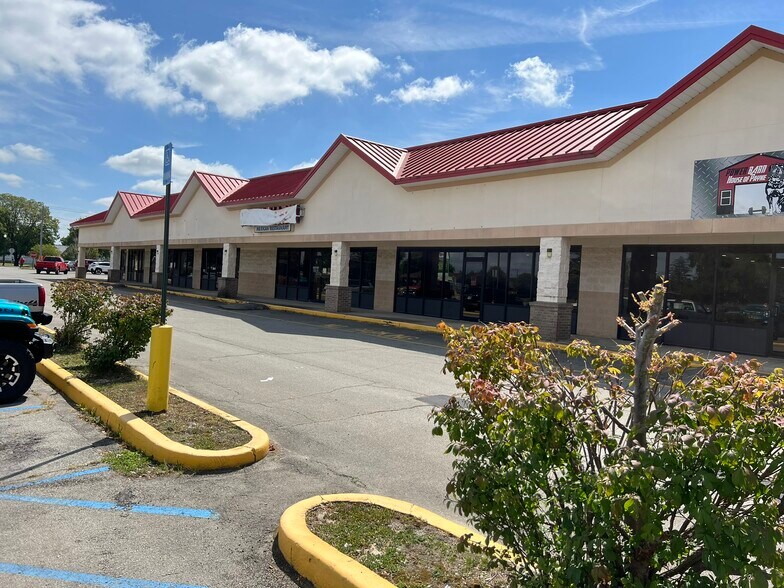 More Photos Of 1900 S Anderson St, Elwood Unknown For Lease