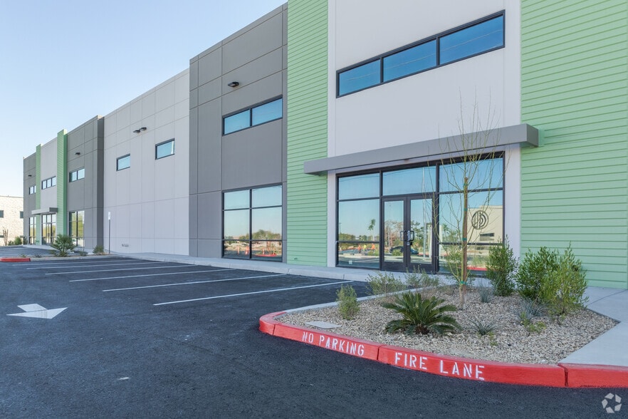More Photos Of 5765 W Sunset Rd, Las Vegas Distribution For Sale