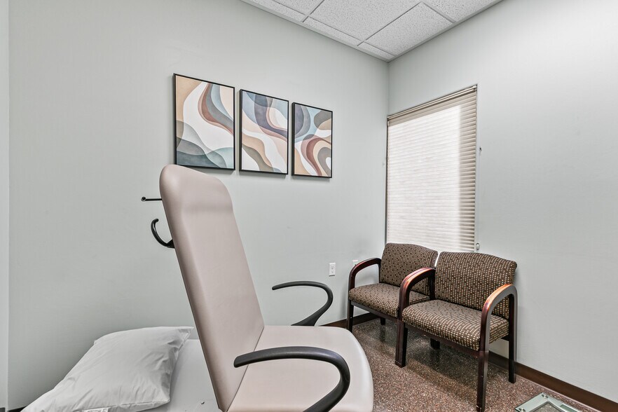 More Photos Of 3144 State St, Medford Healthcare For Lease