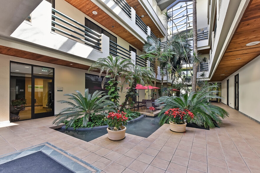 More Photos Of 5755 Oberlin Dr, San Diego Medical For Sale