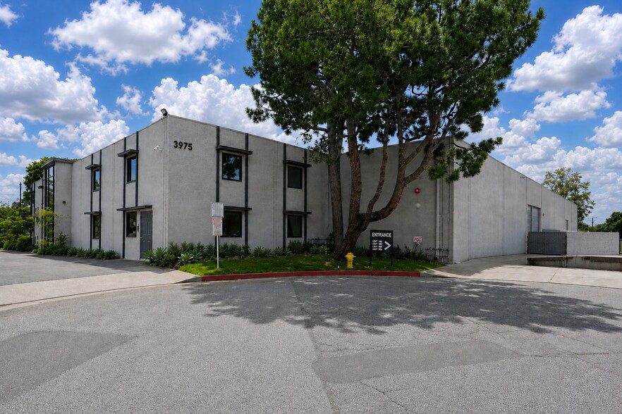 Primary Photo Of 3975 Landmark St, Culver City Warehouse For Lease