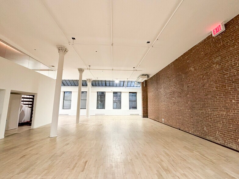 More Photos Of 21 Greene St, New York Multifamily For Sale