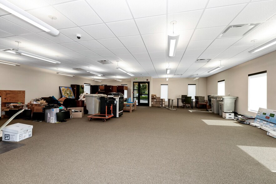 More Photos Of 1601 W Colonial Dr, Orlando Office For Lease