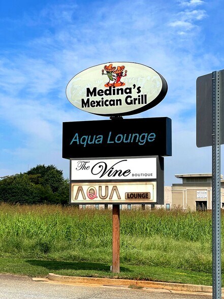 More Photos Of 1281 S Houston Lake Rd, Warner Robins Restaurant For Lease