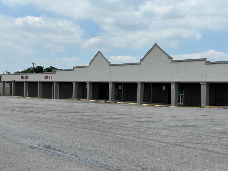 More Photos Of 3719-3823 Blanco Rd, San Antonio Unknown For Lease