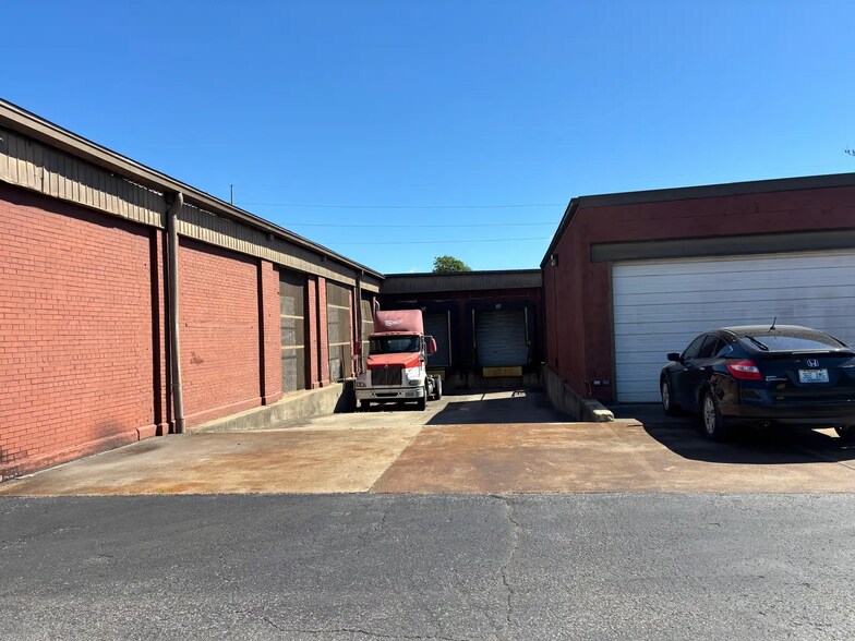 More Photos Of 1803 Commerce Rd, Louisville Manufacturing For Sale