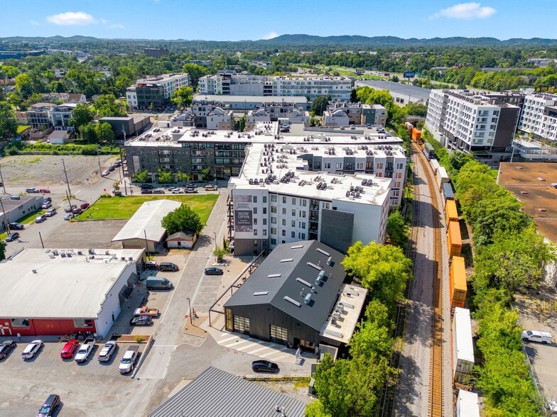 More Photos Of 722 Merritt Ave, Nashville General Retail For Lease