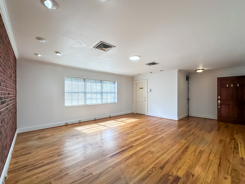 More Photos Of 2000 S Florida Ave, Lakeland Office For Lease