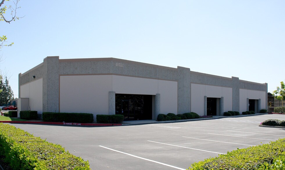 More Photos Of 13415 5th St, Chino Warehouse For Lease