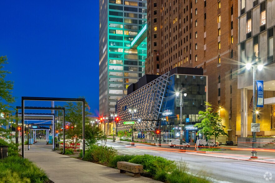 More Photos Of 511 Woodward Ave, Detroit Office For Lease