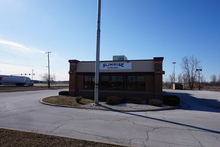 More Photos Of 3565 Libbey Rd, Perrysburg Fast Food For Lease