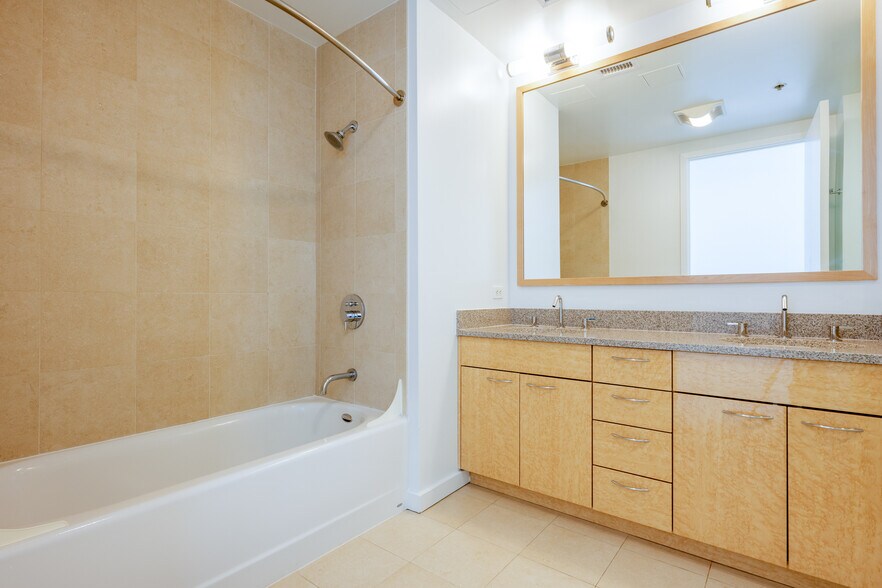 More Photos Of 100 Grand Ave, Oakland Apartments For Lease