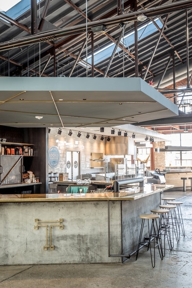 More Photos Of 500 E Davie St, Raleigh Restaurant For Lease