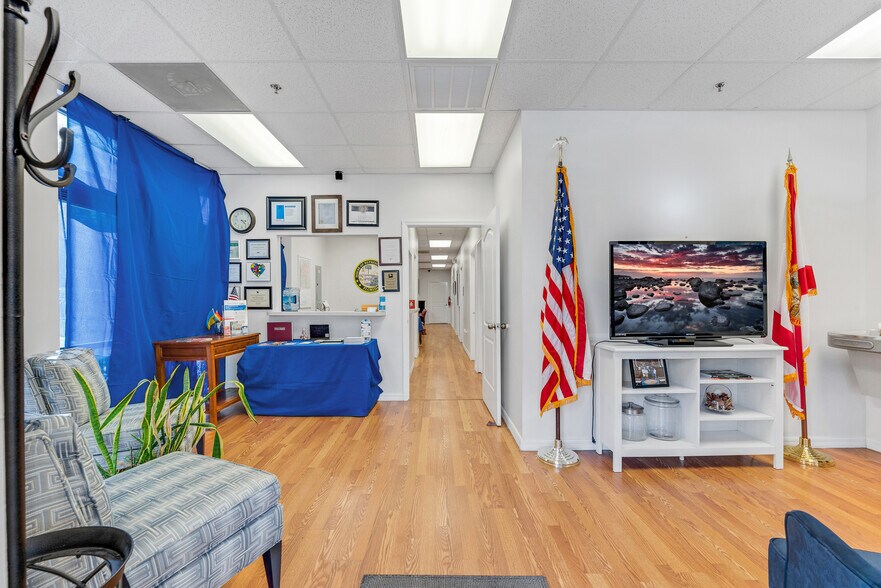 More Photos Of 13220-13280 N 56th St, Temple Terrace Medical For Sale