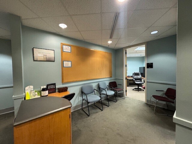 More Photos Of 1684 Woodlands Dr, Maumee Office For Sale