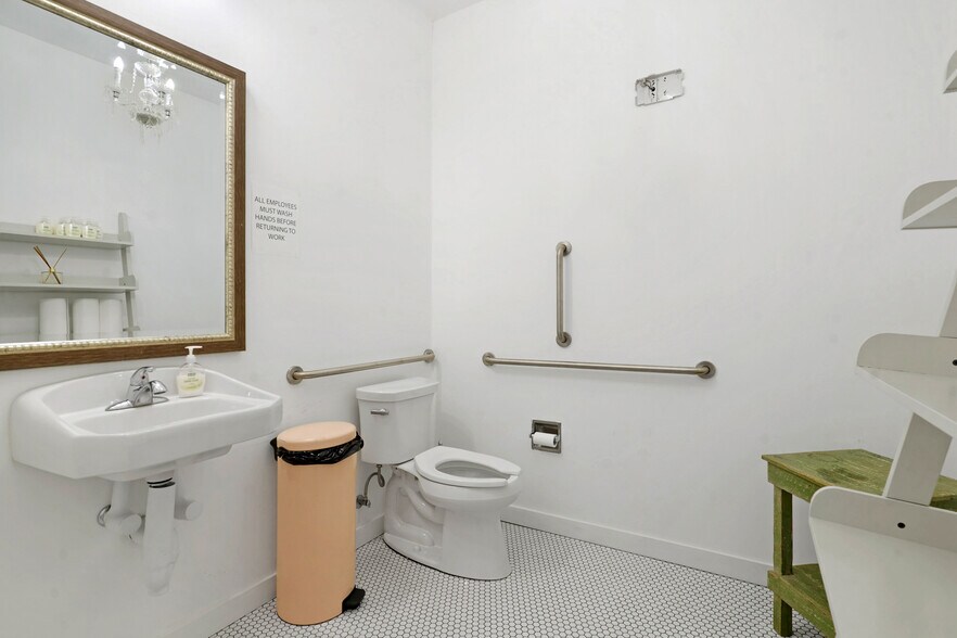 More Photos Of 63 San Marco Ave, Saint Augustine Storefront Retail Residential For Sale