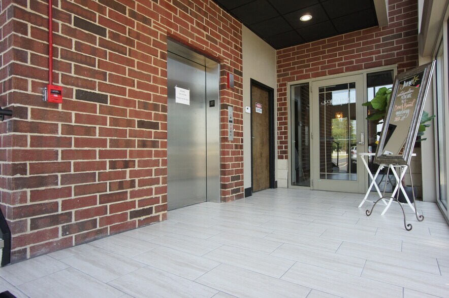 More Photos Of 14785 W 101st Ave, Dyer Medical For Lease