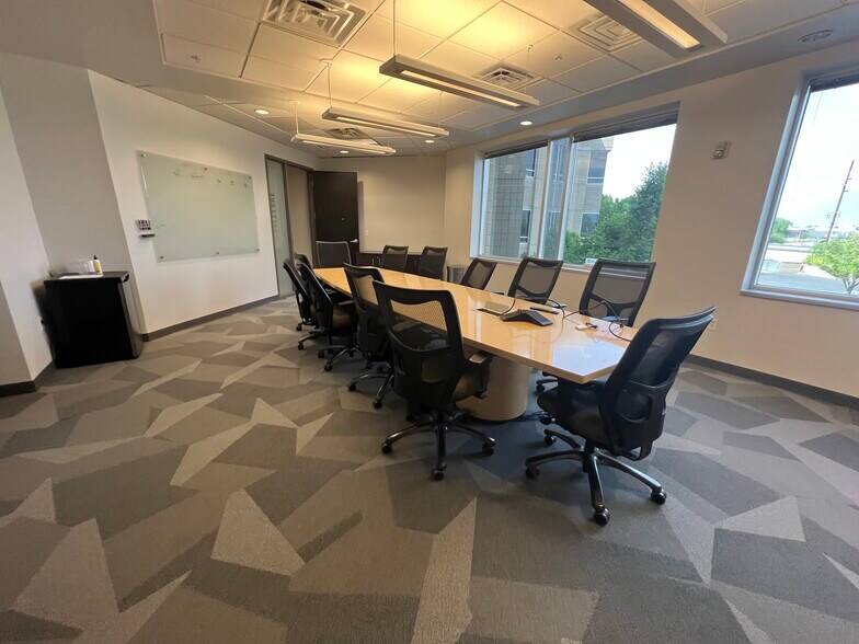 More Photos Of 10619 S Jordan Gtwy, South Jordan Office For Lease