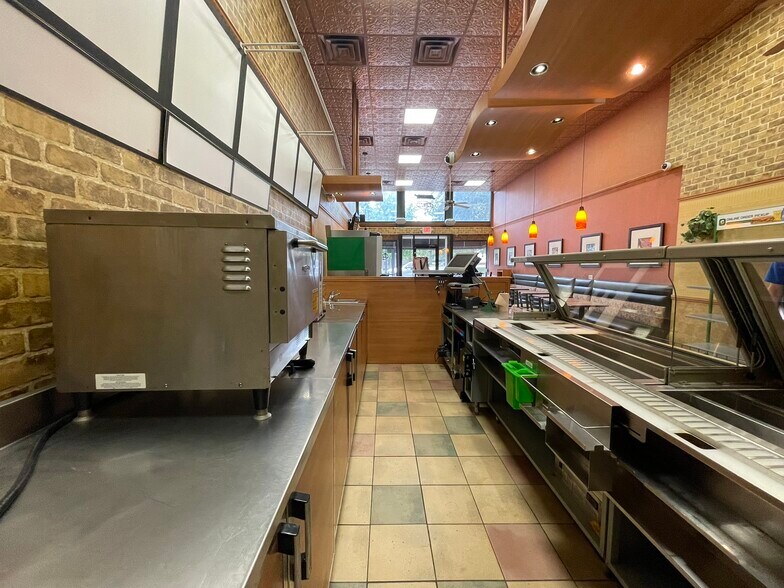 More Photos Of 248-252 N Park St, Decatur Storefront Retail Office For Sale