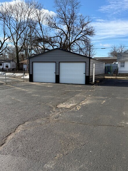 More Photos Of 60 N Brown Ave, Terre Haute General Retail For Sale