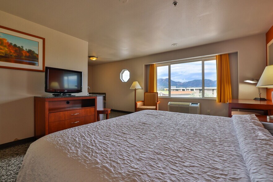 More Photos Of 8350 Razorback Rd, Colorado Springs Hotel For Sale