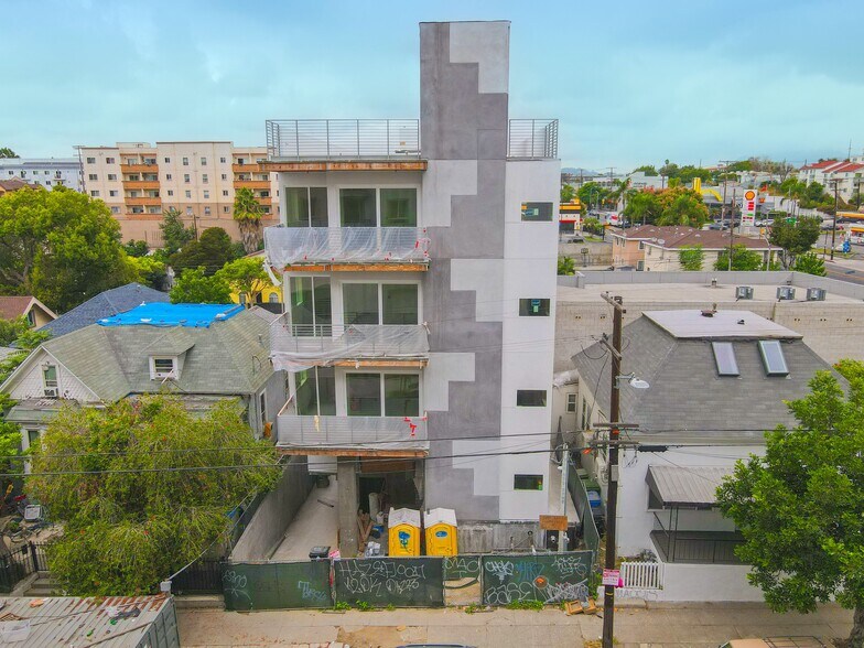 More Photos Of 319 N Westlake Ave, Los Angeles Apartments For Sale