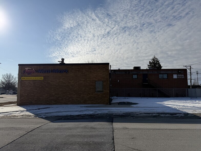 More Photos Of 5712 S Harlem Ave, Summit Argo Freestanding For Sale