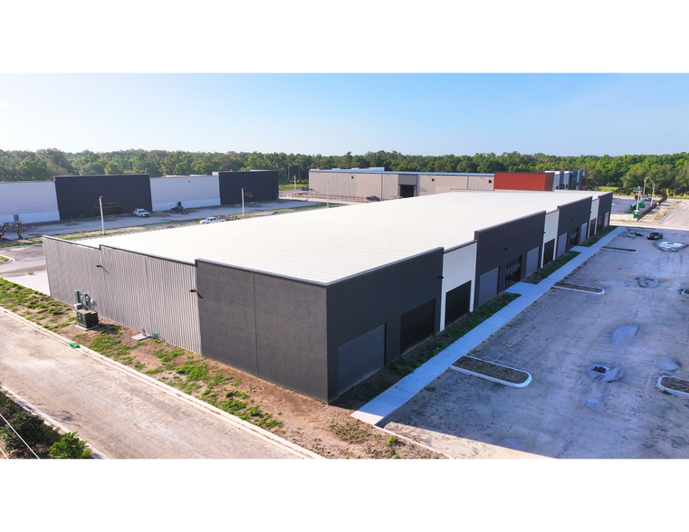 More Photos Of 4320 County Line Rd, Lakeland Unknown For Lease