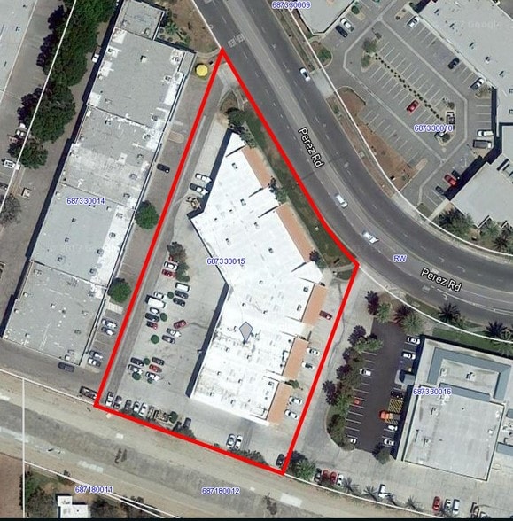 More Photos Of 68945 Perez Rd, Cathedral City Showroom For Lease