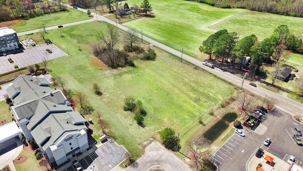 More Photos Of 5442 Lamm Rd, Wilson Storefront For Lease