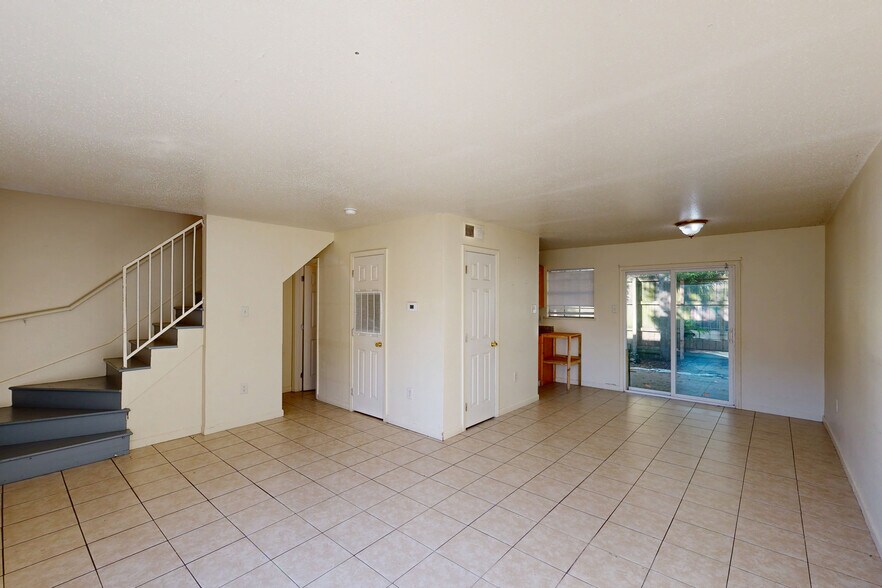 More Photos Of 1718 Boulevard De Province, Baton Rouge Apartments For Sale