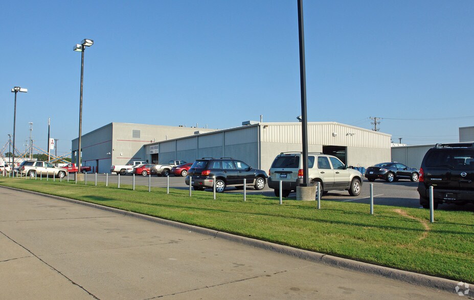 More Photos Of 6055 Landers Rd, North Little Rock Auto Dealership For Sale
