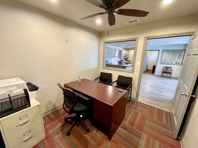 More Photos Of 3922 W US Highway 80, Terrell General Retail For Sale