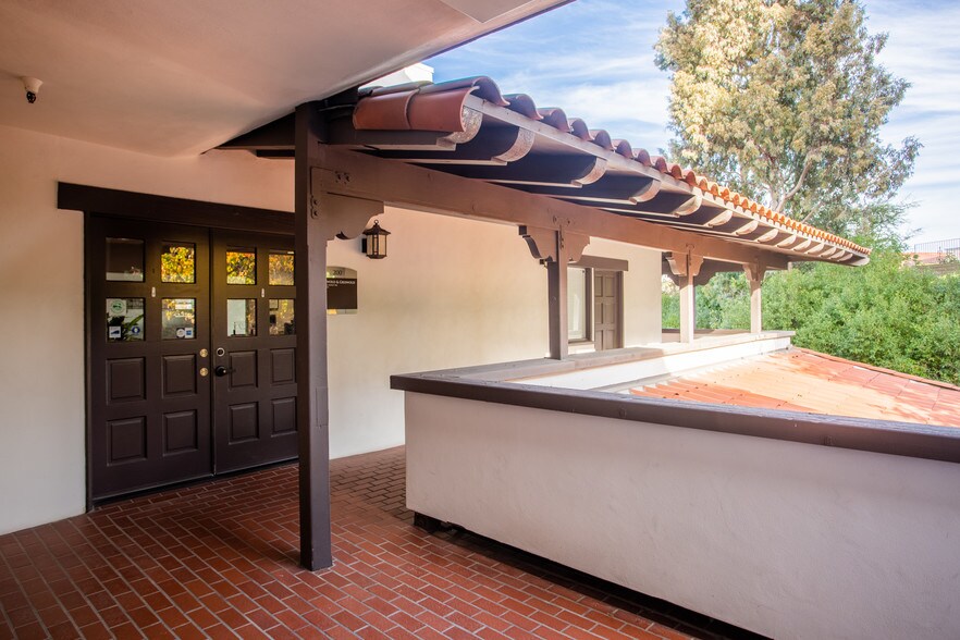 More Photos Of 25550 Hawthorne Blvd, Torrance Medical For Lease