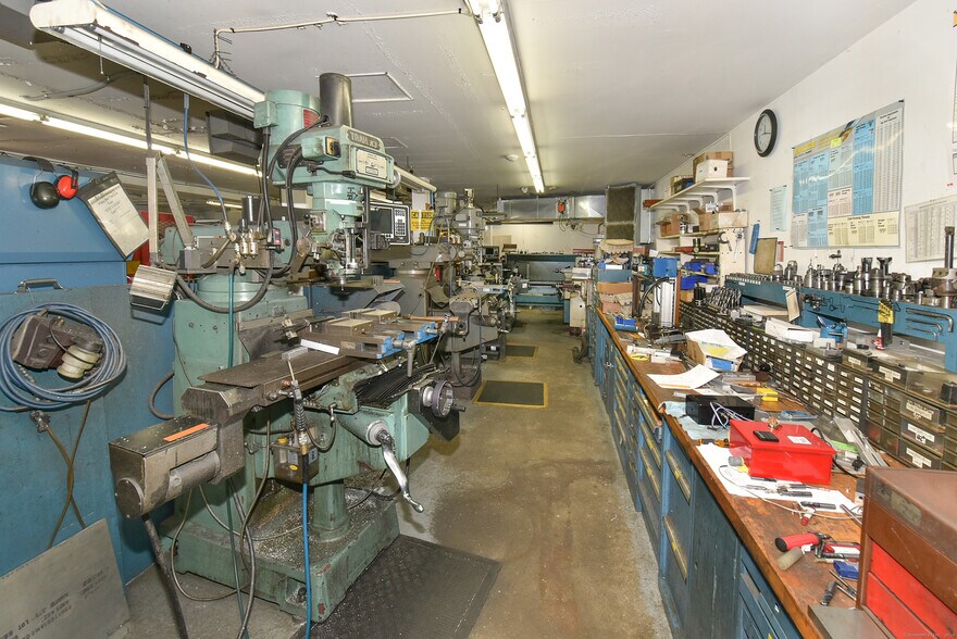 More Photos Of 712 Bread and Milk St, Coventry Manufacturing For Sale