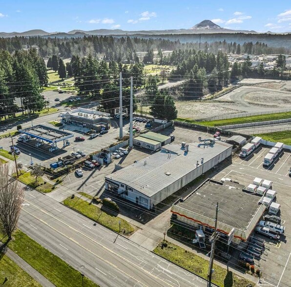 More Photos Of 3205 NE 4th St, Renton Auto Repair For Sale