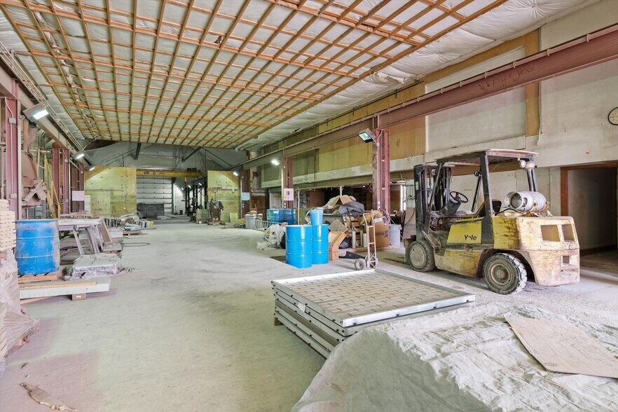 More Photos Of 380 N Middle Rd, Belgium Land For Sale