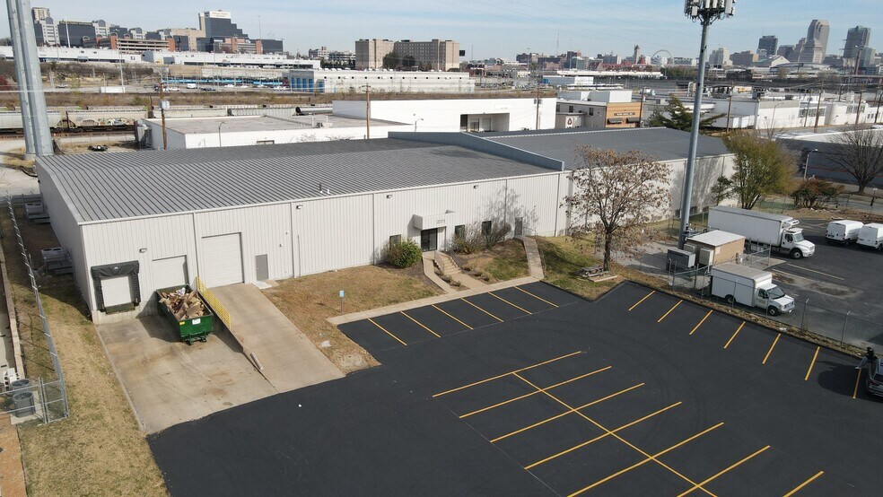 Primary Photo Of 2771 Chouteau Ave, Saint Louis Warehouse For Lease