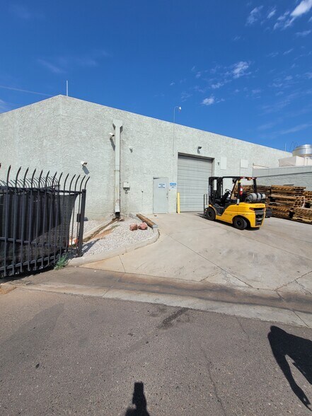 More Photos Of 17431 N Black Canyon Fwy, Phoenix Manufacturing For Sale