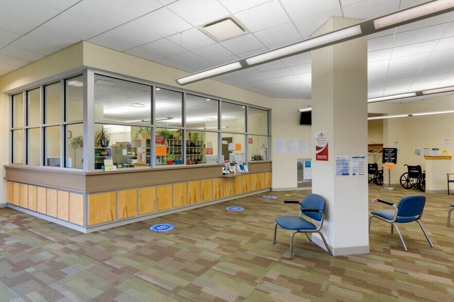 More Photos Of 65 Pennsylvania Ave, Binghamton Medical For Lease