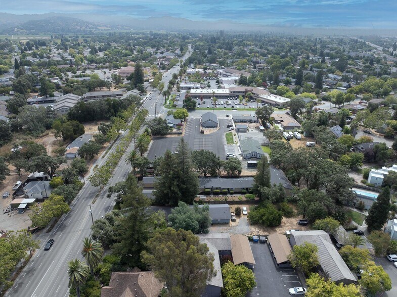 More Photos Of 8585 Old Redwood Hwy, Windsor Apartments For Sale