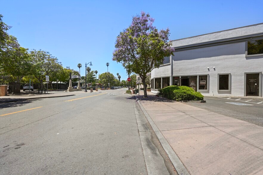 More Photos Of 4127 Bay St, Fremont Office For Lease